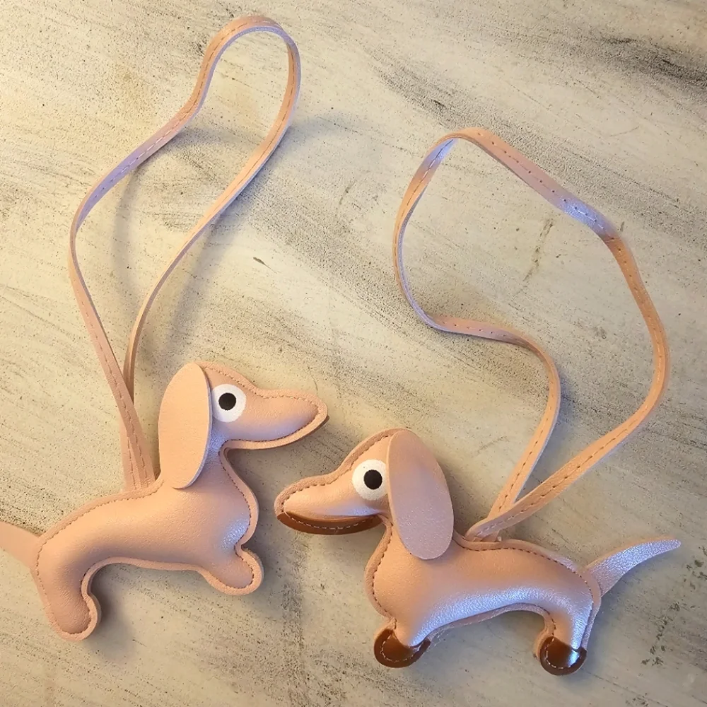 NWOT Reversible Faux Leather Dachshund Dog Bag Charm Purse Keychain Pink Brown